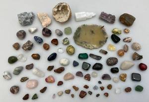 lot 210 image: Large Lot Of Misc. Stones (SOME POLISHED)