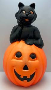 lot 3 image: Large Vintage Blow Mold Cat On Pumpkin 36 Tall
