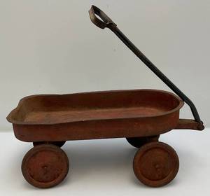 lot 25 image: Vintage Miniature Metal Wagon (Perfect For Garden Dcor) 16
