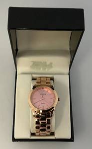 lot 222 image: Studio Brand Womens Wristh Watch (NEW OLD STOCK)