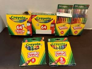 lot 15 image: Crayola Crayons