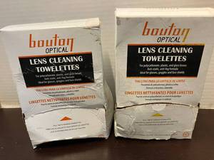 lot 89 image: Lens Cleaning Towelettes