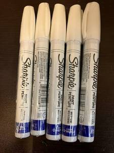 lot 80 image: Sharpie White Paint Makers