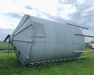 Grain Bin approx 2000 bu