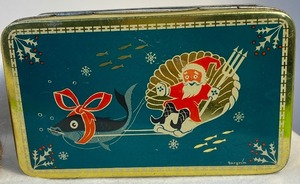 lot 15 image: Norwegian ERGO Stavanger Christmas Santa Claus Sardine Tin Hinged Lid Box