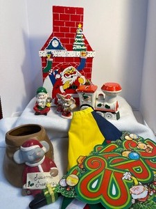 lot 23 image: Vintage Wood Folding Card Holder and Vintage Train Bank with ElfSanta