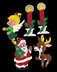 lot 42 image: Vintage Melted Plastic Popcorn Christmas Wall Hangings Decor Lot of 5
