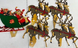 lot 32 image: Santa Claus Sleigh & Reindeer Yard Stake Decoration Union Plastics Vintage 1965
