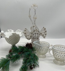 lot 36 image: Milkglass Fenton Footed Bowl, Hobnail and Vintage Safety Pin Craft Basket
