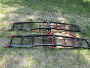 lot 8 image: TrailerTruck Ramps