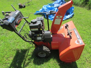 lot 10 image: AriensSnow Blower