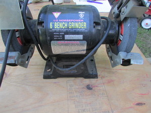 lot 51 image: Bench Grinder