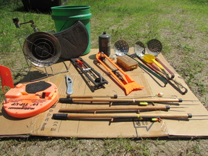 lot 59 image: Ice Fishing Lot