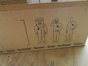 lot 62 image: Tyvek Coverall Suits