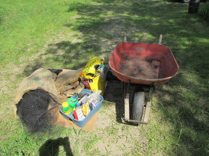 lot 42 image: Gardening Lot