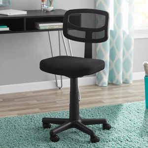 lot 361 image: Mainstays Mesh Task Chair with Plush Padded Seat, Teens and Adult