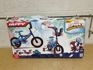 lot 65 image: Huffy Marvel Spidey and His Amazing Friends Kids Bike - 12 Wheels