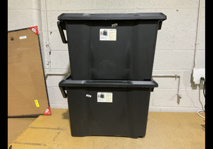 lot 138 image: 2PCS Brightroom Heavy Duty Wheel Latching Tote 32 Gal