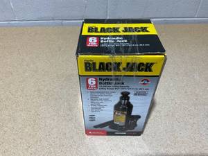 lot 213 image: Torin Adjustable 6 Ton Hydraulic Welded Bottle Jack Stands
