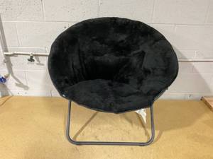 lot 344 image: Mainstays Saucer Chair for Kids and Teens