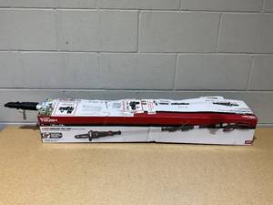 lot 44 image: Hyper Tough 20V Max Cordless Pole Saw