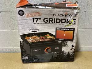 lot 470 image: Blackstone Adventure Ready 17 Propane Griddle with Hard Cover