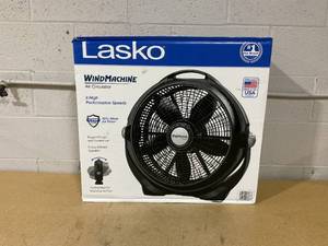 lot 373 image: Lasko Wind Machine 20 3-Speed Air Circulator Floor Fan