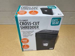 lot 239 image: PenGear 12 Sheet Cross-Cut Shredder