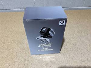 lot 249 image: Pitbull Silver PRO Head & Face Shaver  USB charging cable included