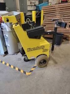 lot 2 image: Waste Caddy Lite (568944) Does Not Turn On, See Description
