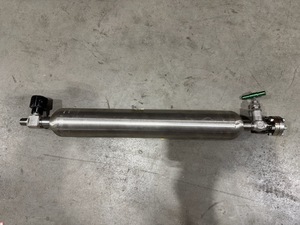 lot 4 image: DOT - 3E1800 Gas Cylinder (568742) WhiteySwagelok, UntestedNot Checked For Leaks