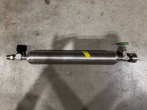 lot 6 image: DOT - 3E1800 Gas Cylinder (568744) WhiteySwagelok UntestedNot Checked For Leaks