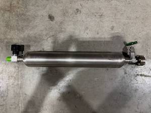 lot 7 image: DOT - 3E1800 Gas Cylinder (568745) WhiteySwagelok UntestedNot Checked For Leaks