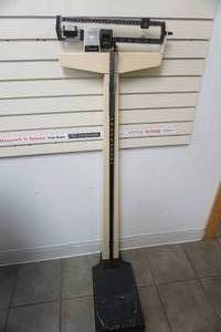 lot 15 image: Health-O-Meter By Continental Mechanical Beam Scale