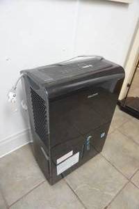 lot 16 image: Pelonis Dehumidifier wuser manual