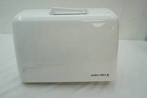 lot 18 image: Euro-Pro X Sewing Machine