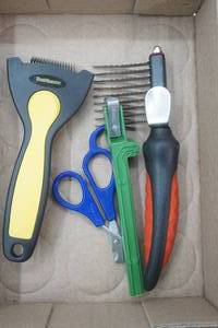 lot 45 image: Pet Grooming Tools