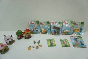 lot 75 image: Fairy Garden Figurines (NEW)