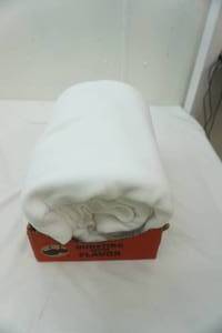lot 164 image: White Fleece Blanket 5 wide by about 8 long