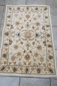 lot 216 image: Rug 35x24
