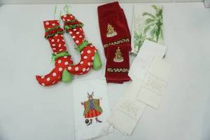lot 231 image: Holiday Hand Towels, Palm Tree Hand Towels, linen handkerchiefs, decorative Christmas Boots