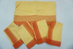 lot 259 image: Tablecloth & Napkins