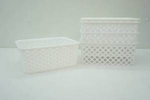 lot 272 image: 5ct Small White Organizing Bins
