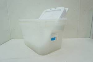 lot 288 image: 4ct Clear Storage Containers with 2 lids (approx. 22x16x12)
