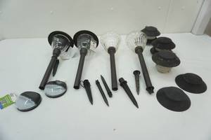 lot 297 image: Solar Garden Lights