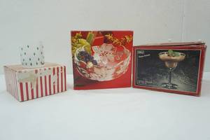 lot 319 image: Stemmed Glasses, Glass Serving Bowl, 4 Frosted Glass Christmas Glasses