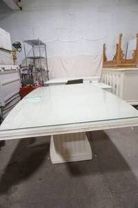 lot 345 image: Pedestal Dining Room Table & Chairs