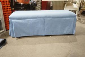 lot 348 image: Upholstered Padded Bench