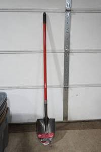 lot 375 image: NEW Spade Shovel