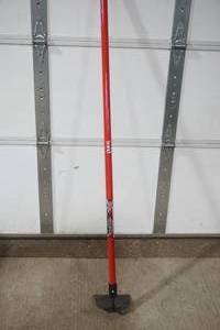 lot 377 image: NEW Garden Hoe
